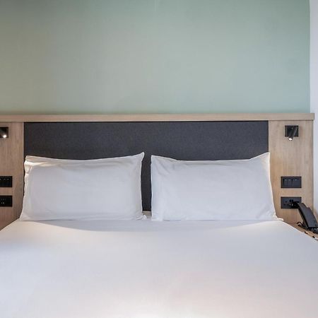 Hotel Mistral St Julian'S, Affiliated By Melia Saint Julian's ภายนอก รูปภาพ